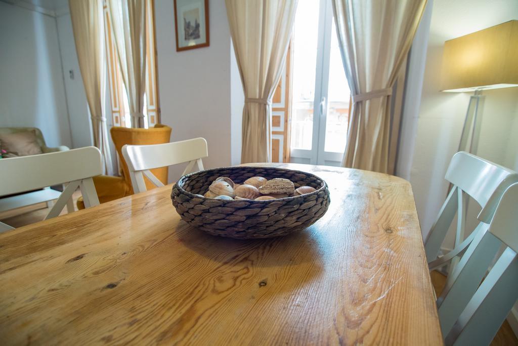 Apartamentos Catedral 말라가 외부 사진