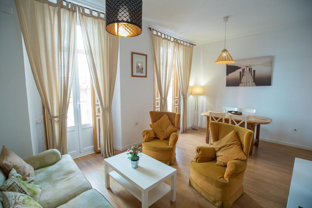 Apartamentos Catedral 말라가 외부 사진