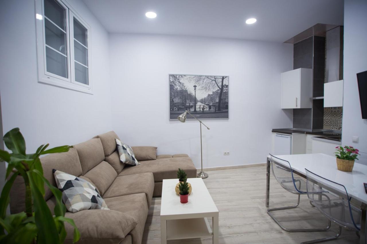 Apartamentos Catedral 말라가 외부 사진